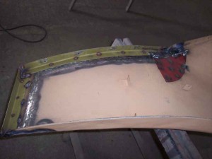 100_2283_tn.jpg (23.25 Kio) Consulté 13510 fois aile apres soudure